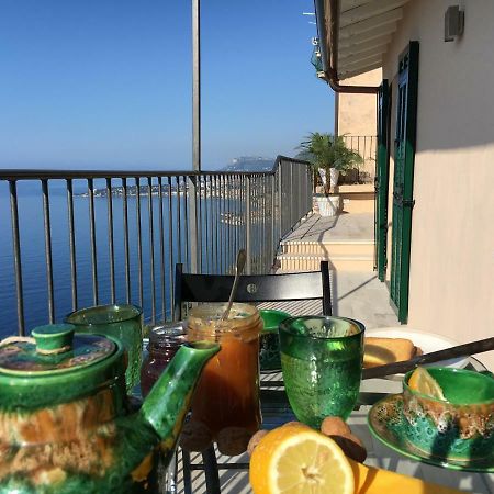 House In Grimaldi. Spectacular View Over The French Riviera! Grimaldi  Εξωτερικό φωτογραφία
